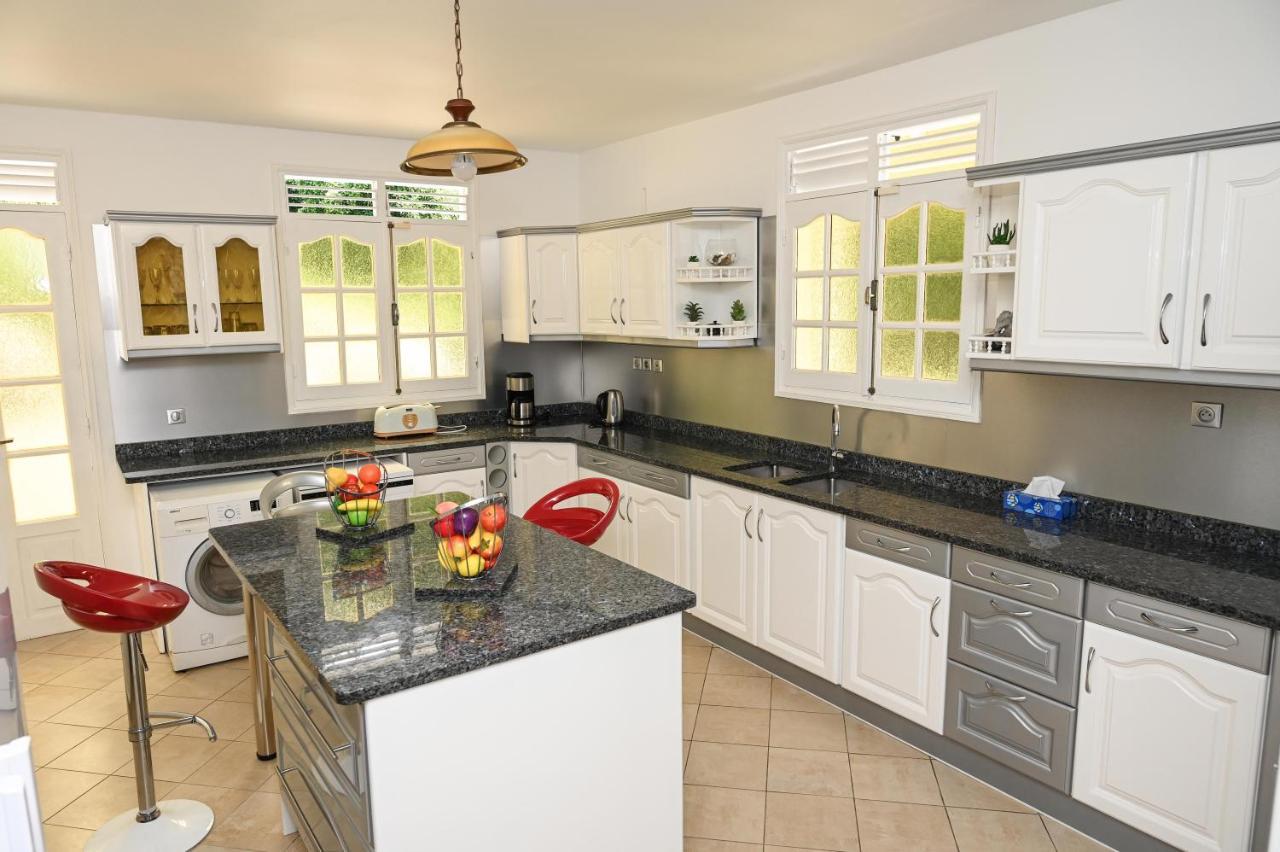 Villa D Ennry ปวงต์-นัวร์ ภายนอก รูปภาพ
